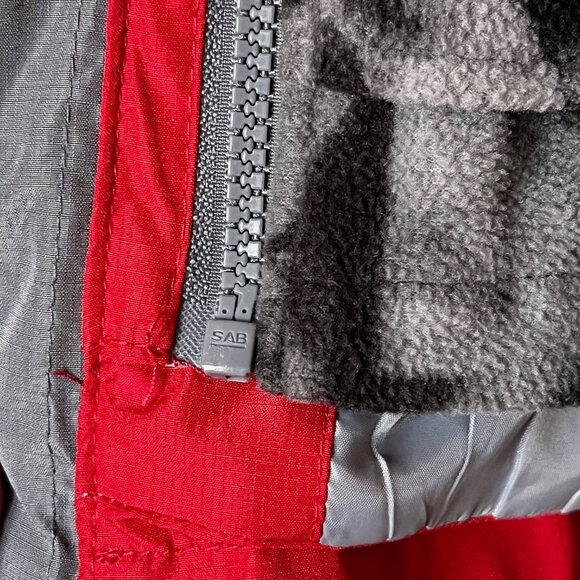 Eddie Bauer Youth Lone Peak 3 in 1 Jacket with Fleece Liner Red and Grey L 14/16 - Picture 9 of 15